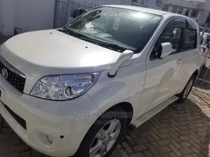 Toyota Rush 1.5 AWD 2015 White