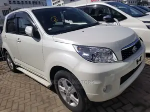 Toyota Rush 1.5 AWD 2015 White