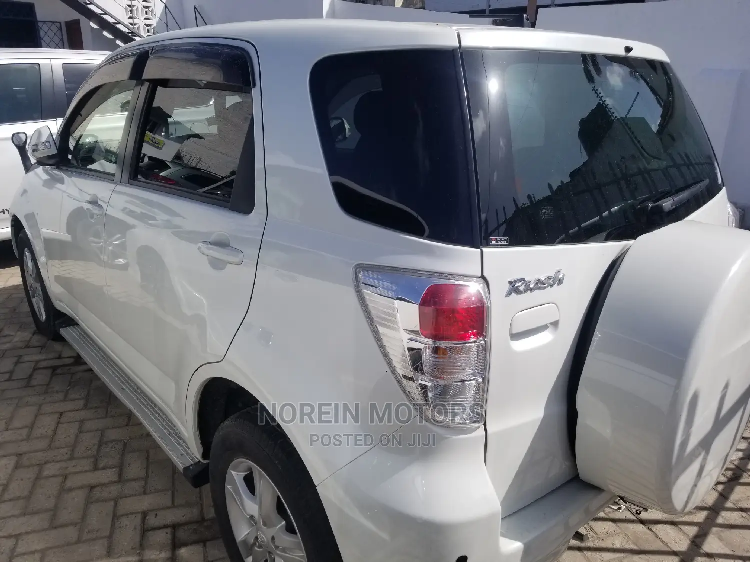 Toyota Rush 1.5 AWD 2015 White