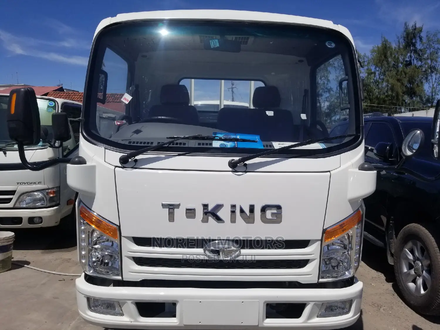 Isuzu Truck