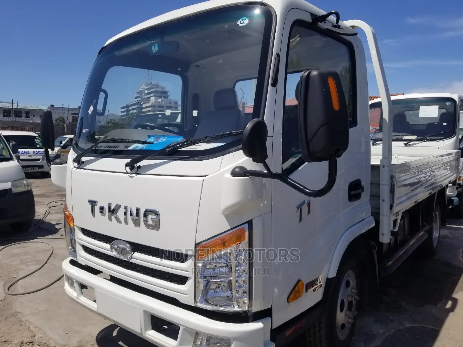 Isuzu Truck