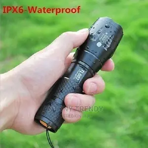 Water Resistant Torch Light Zoomable Flashlight XMLT6.