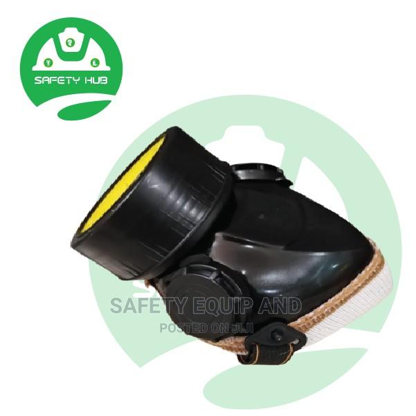 Respirators/Single Nozzle/Elastomeric