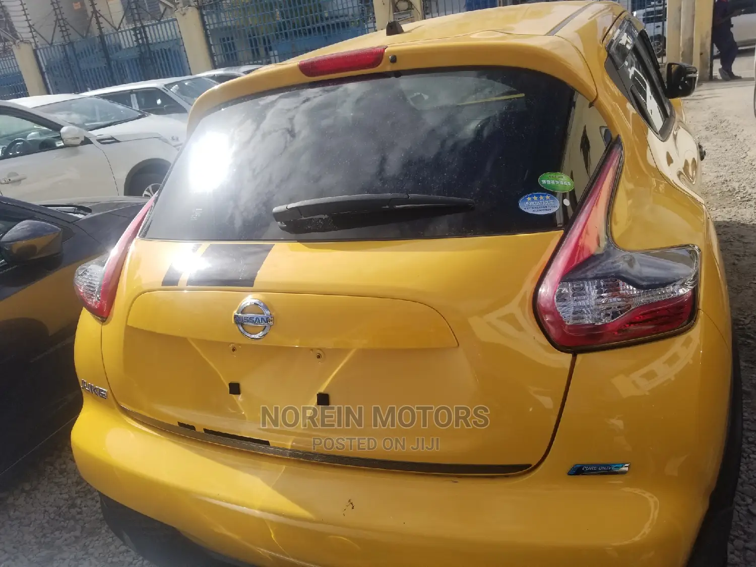 Nissan Juke 2015 Yellow