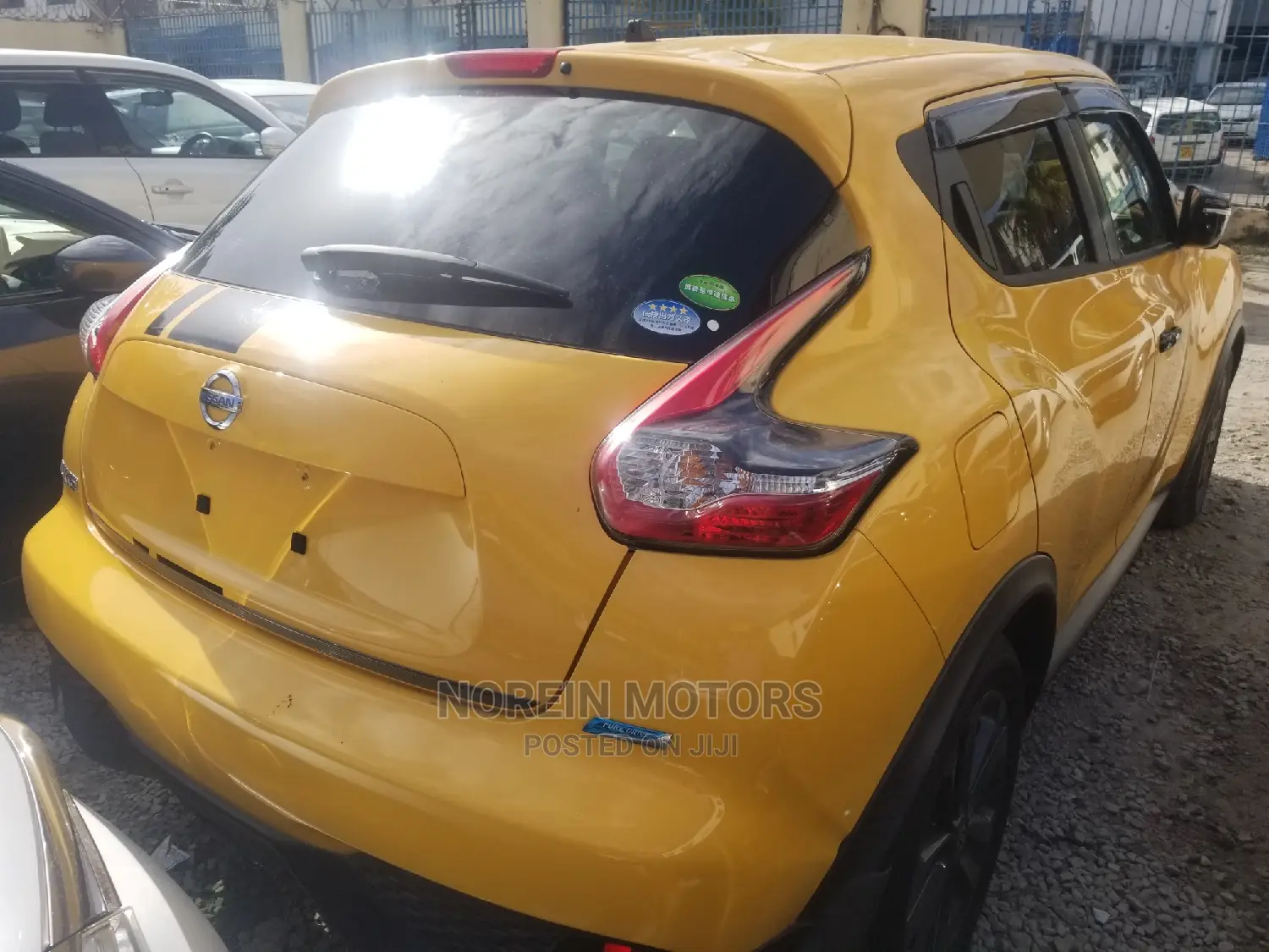 Nissan Juke 2015 Yellow