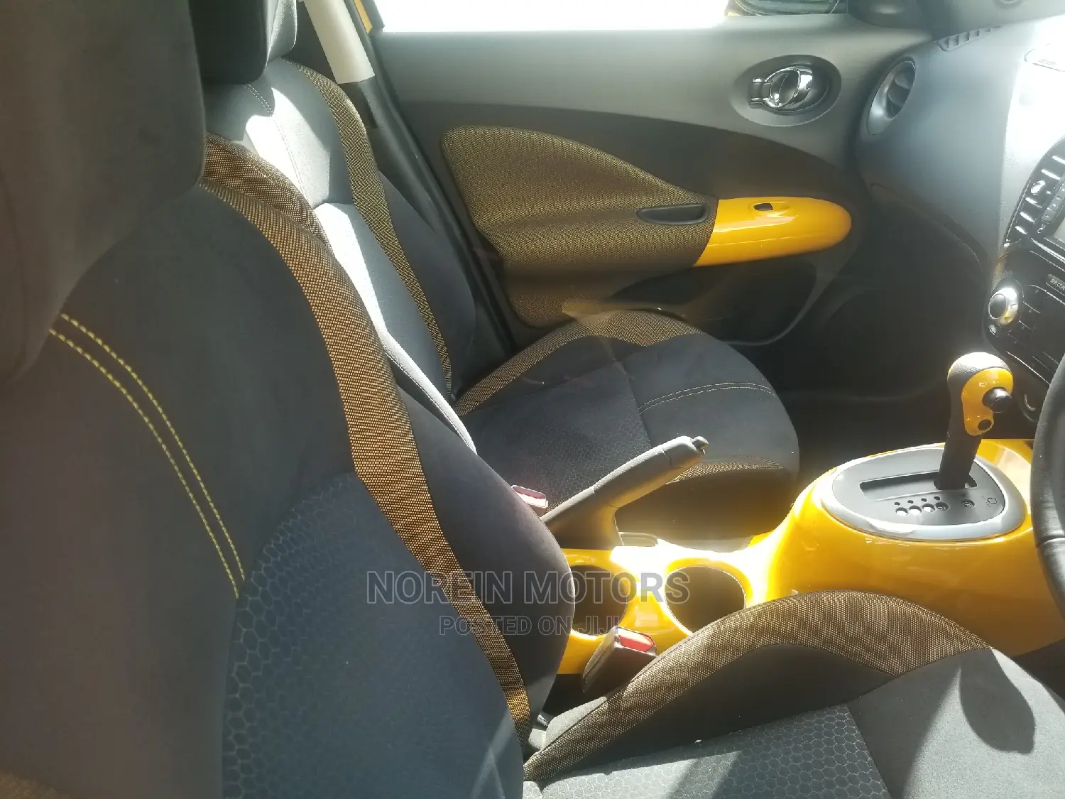 Nissan Juke 2015 Yellow