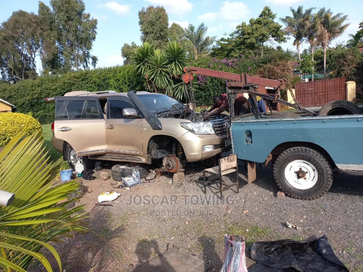 Engine Fitting for Saloons and Suvs