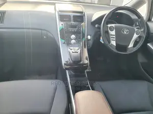 Toyota Sai 2.4 Hybrid FWD 2016 White
