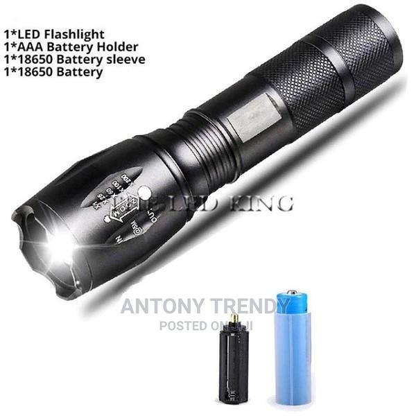 XMLT6 Portable Daylight Flashlight White Light Zoomable . - main view