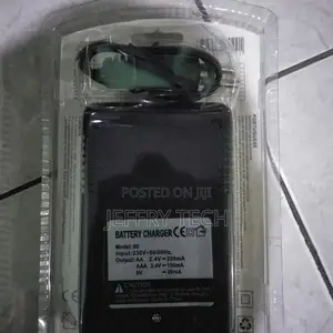 AA / AAA Ni-Mh / Ni-Cd Batteries Rechargeable Charger