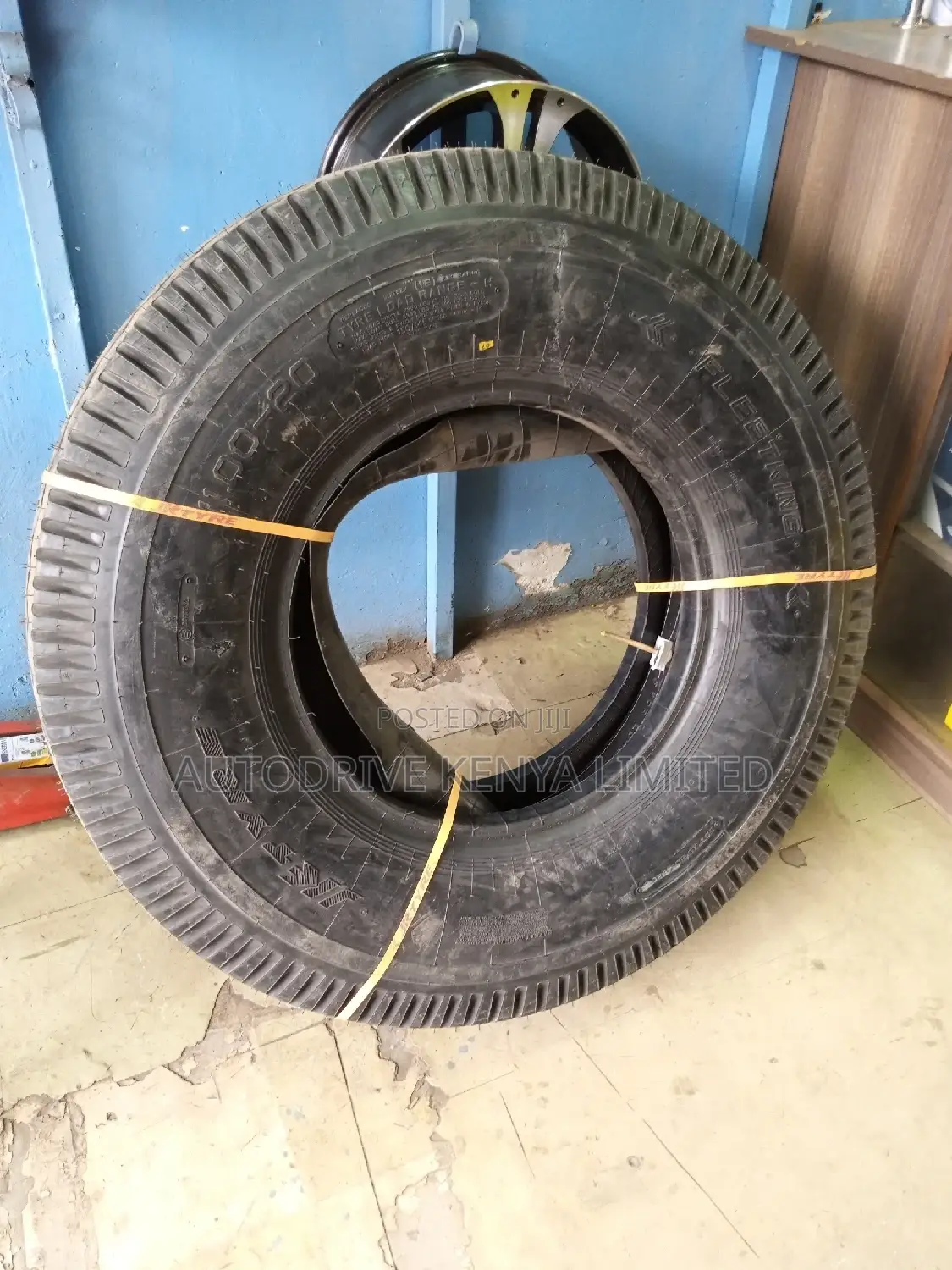11.00 - 20 Jktyre