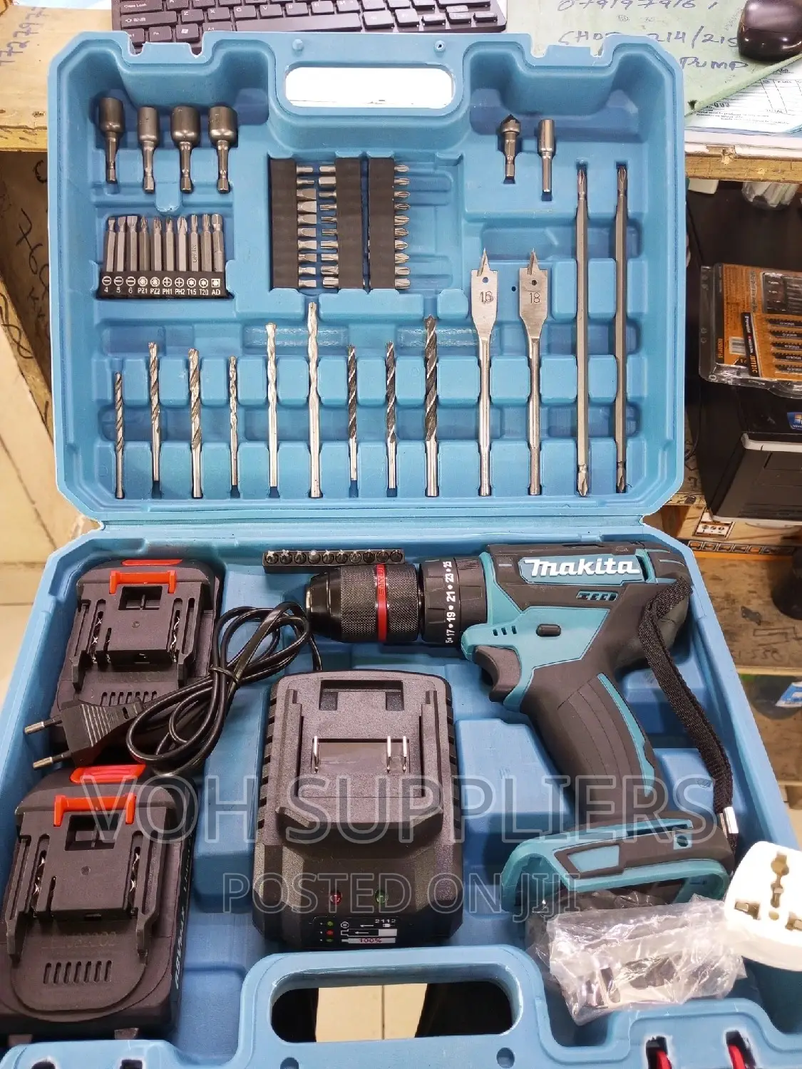 88v Cordless Makita Drill With Bits