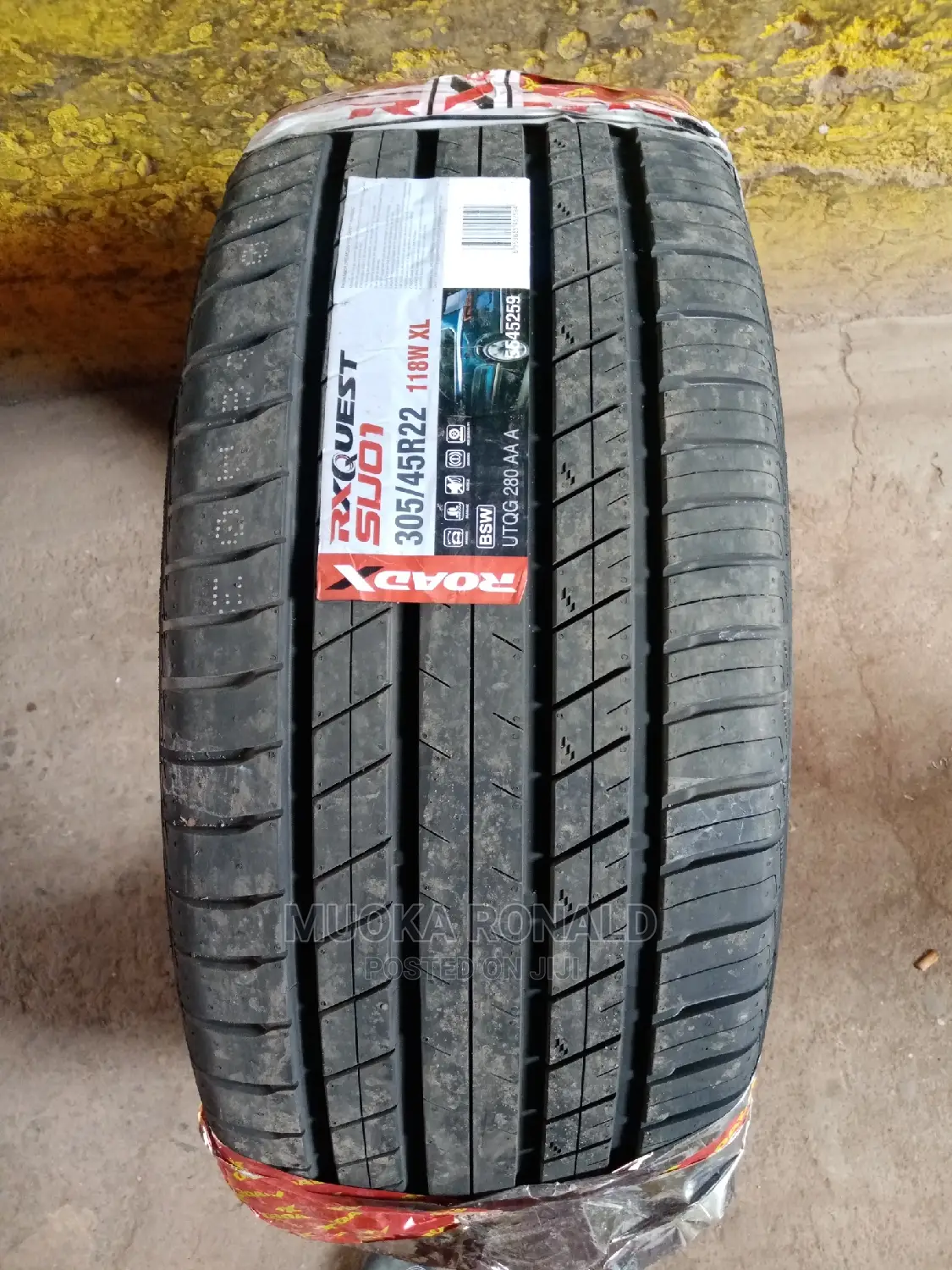 305/45r22 Roadx Tyre