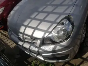 Mazda Familia 2014 Silver