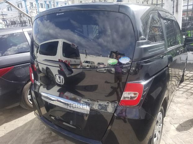 Honda Freed 2015 Black - thumbnail 11
