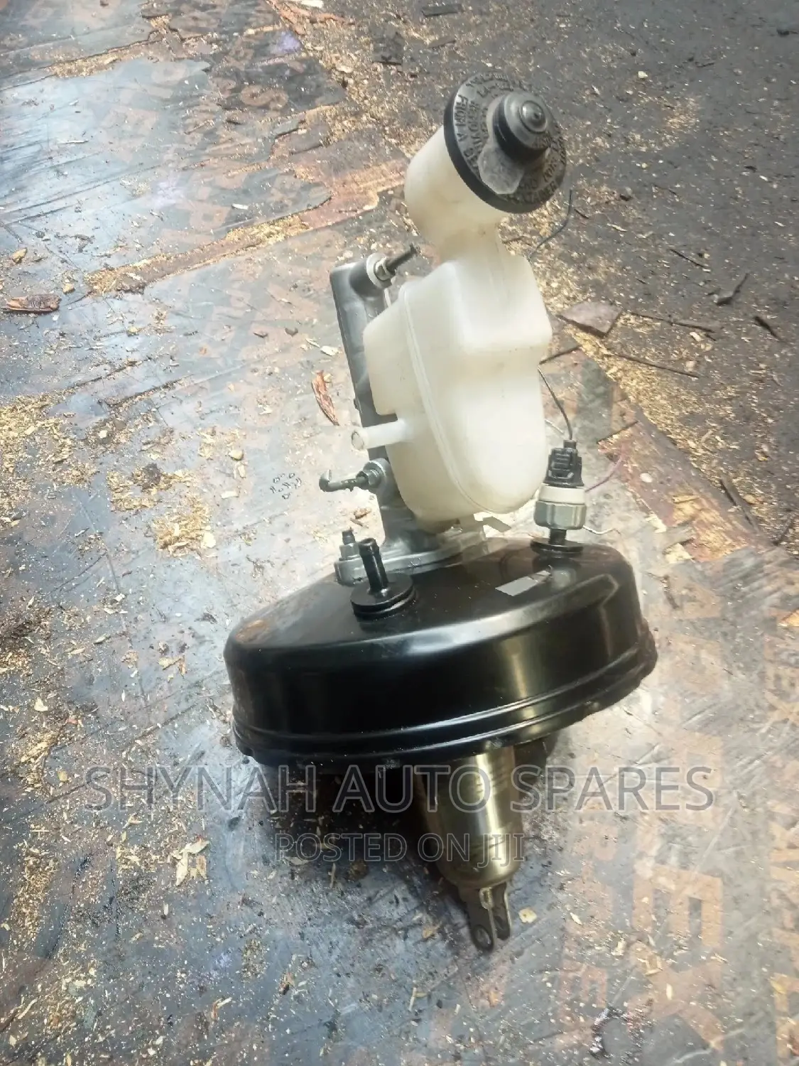 Vigo Japan With Switch Brake Booster and Master Cylinder