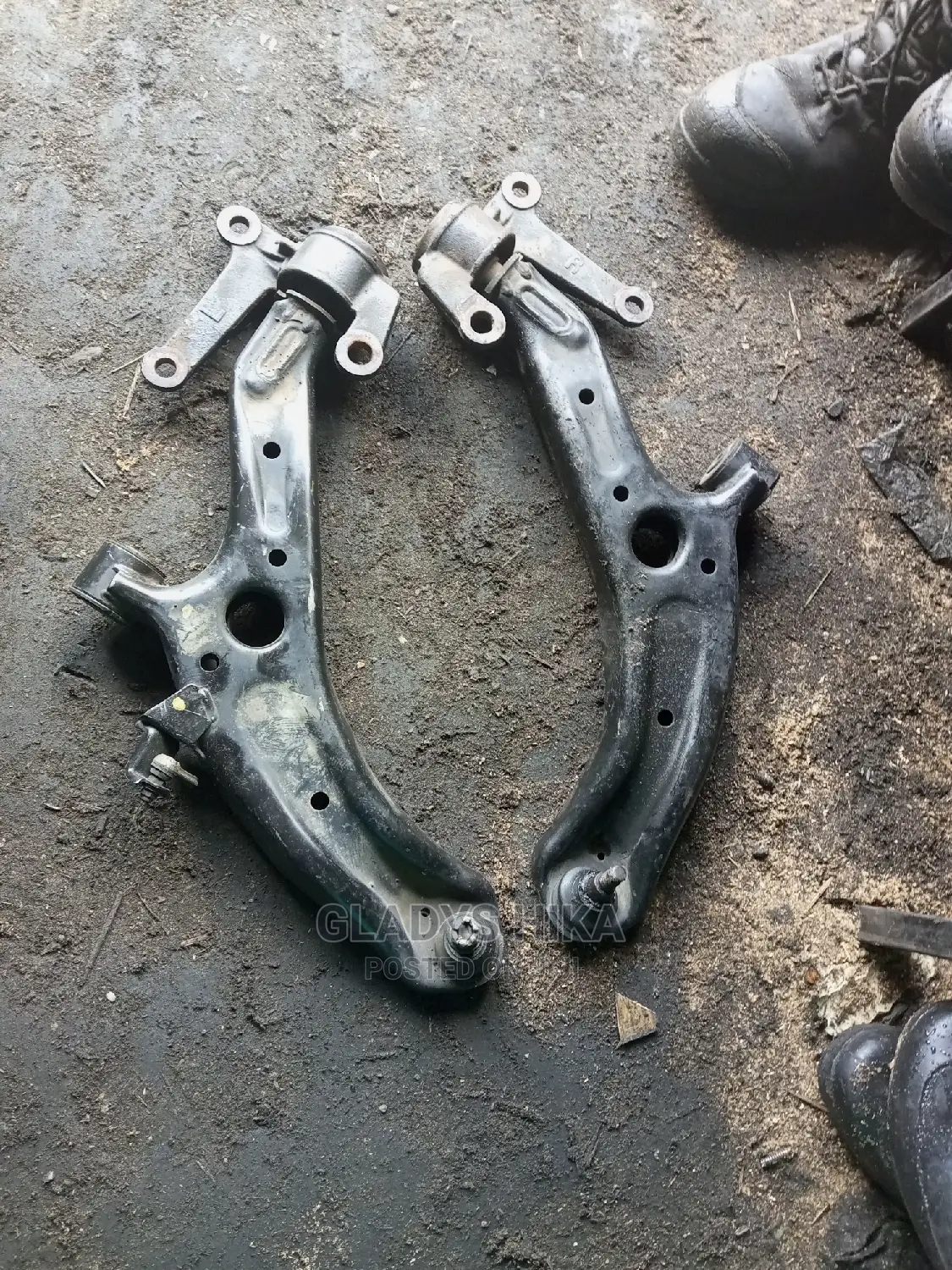 Ex Japan Arms for Honda Airwave on Sale