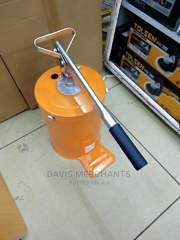 Lerhard Grease Gun - main view