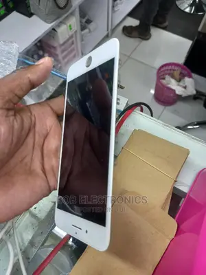 iPhone Screens Replacement Original One