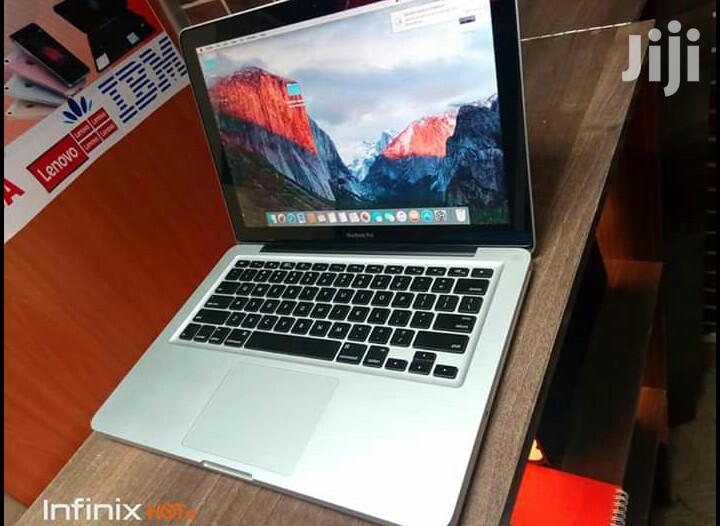 Laptop Apple MacBook Pro 4GB Intel Core i5 HDD 500GB