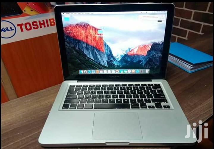 Laptop Apple MacBook Pro 4GB Intel Core i5 HDD 500GB