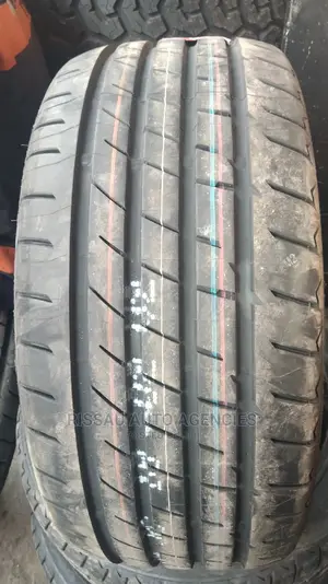 245/40 R 18 Lassa Tyres Made in Turkey by Bridgestone.
