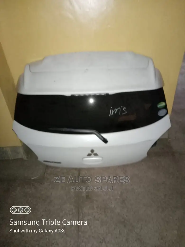 Mitsubishi Mirage 2010 Boot