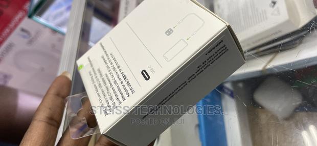 Usb-C Apple 20watts Adapter - thumbnail 4