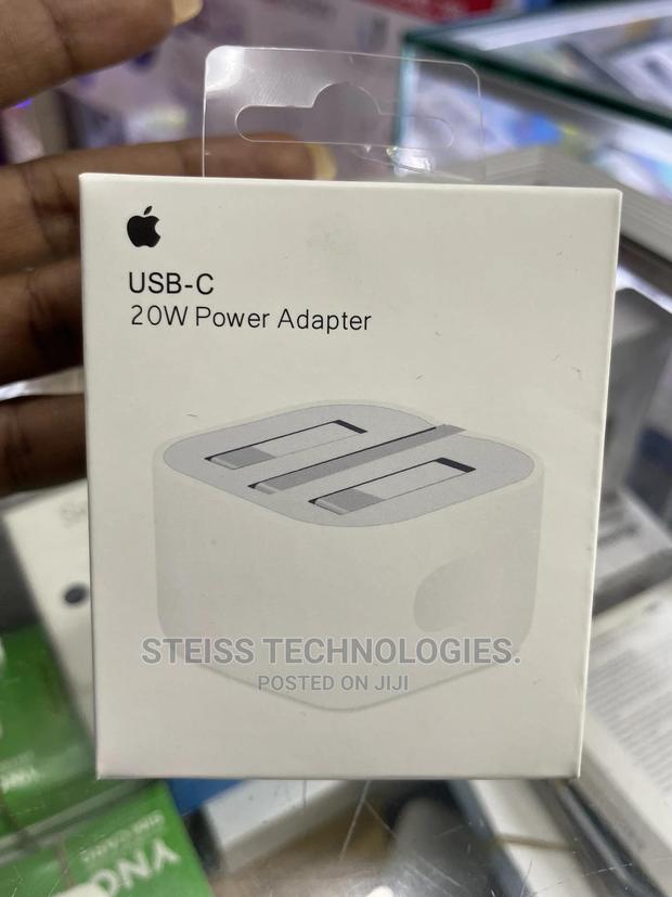 Usb-C Apple 20watts Adapter - main view