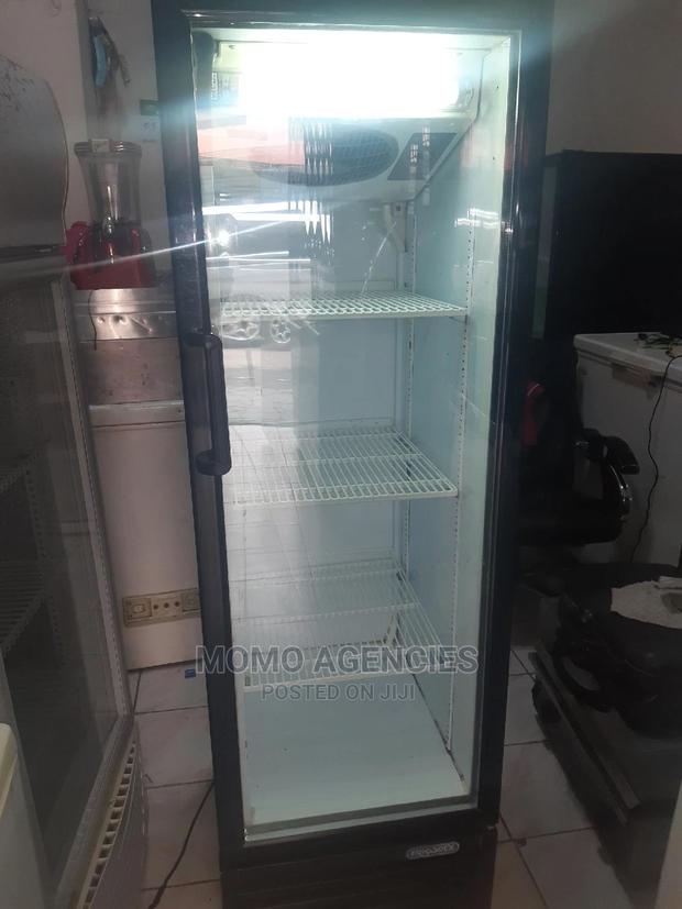 Medium Display Fridge - thumbnail 2