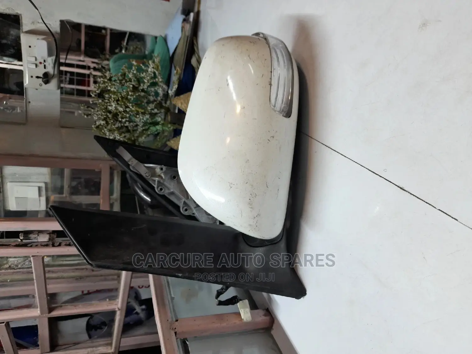 Toyota Isis Side Mirror