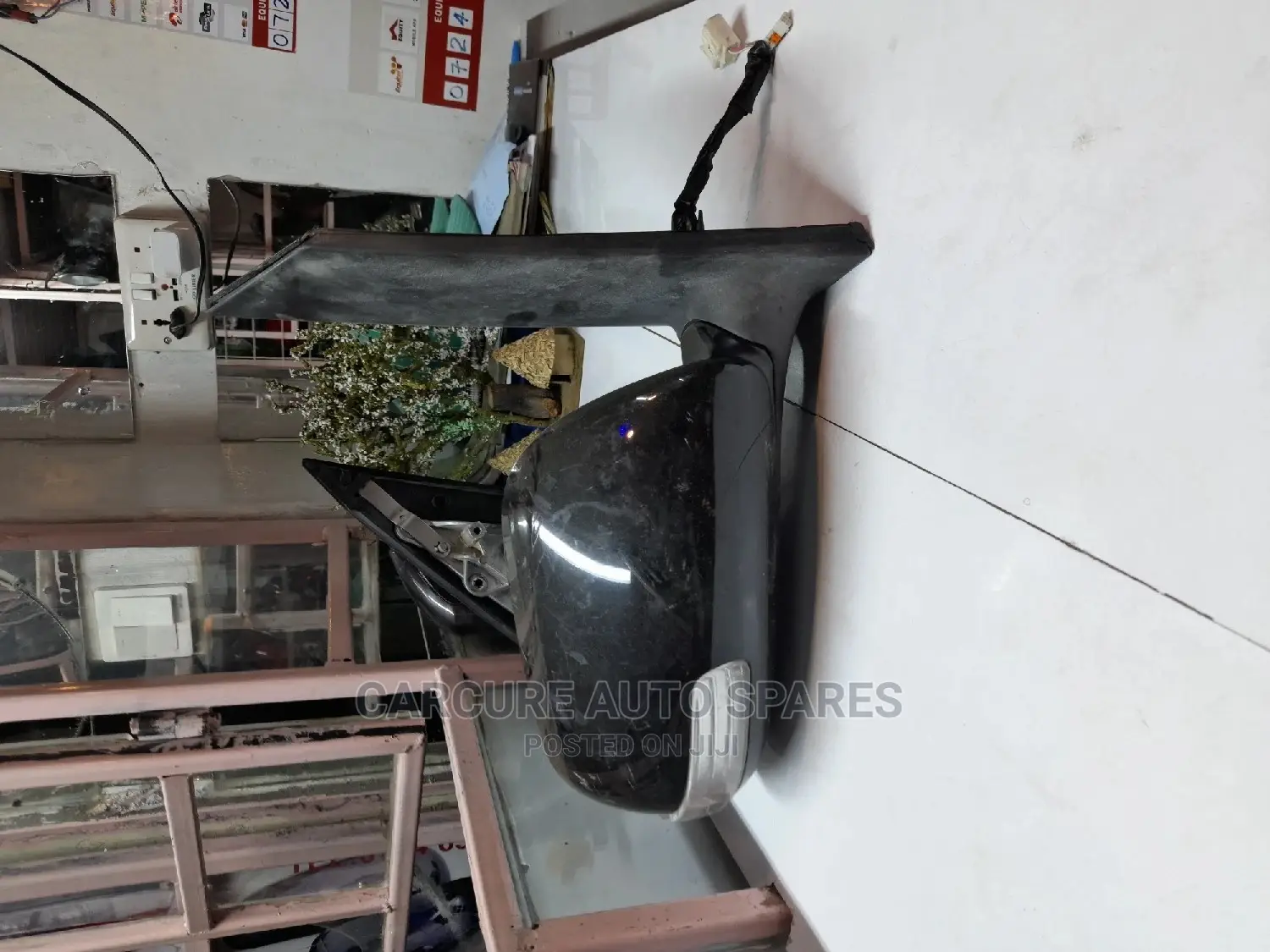 Toyota Isis Side Mirror