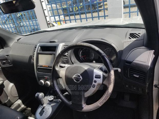 Nissan X-Trail SV Premium 2014 Silver - thumbnail 6