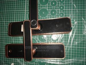 Biometric Airbnb Affordable Door Lock - thumbnail 2