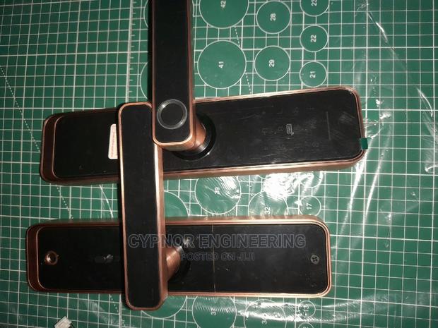 Biometric Airbnb Affordable Door Lock - main view