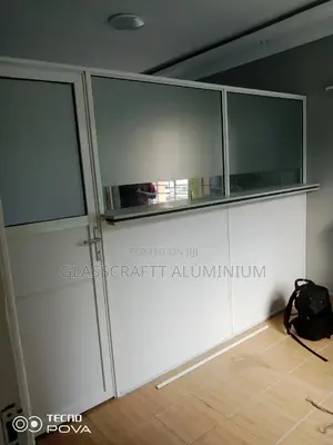 White Aluminum Partition