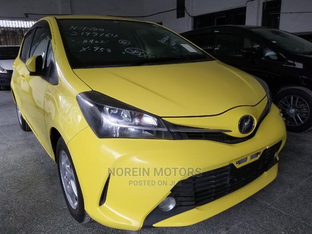 Toyota Vitz 1.3 FWD 3dr 2015 Yellow