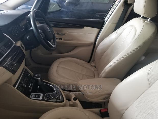 BMW 218i 2014 Gray - thumbnail 4