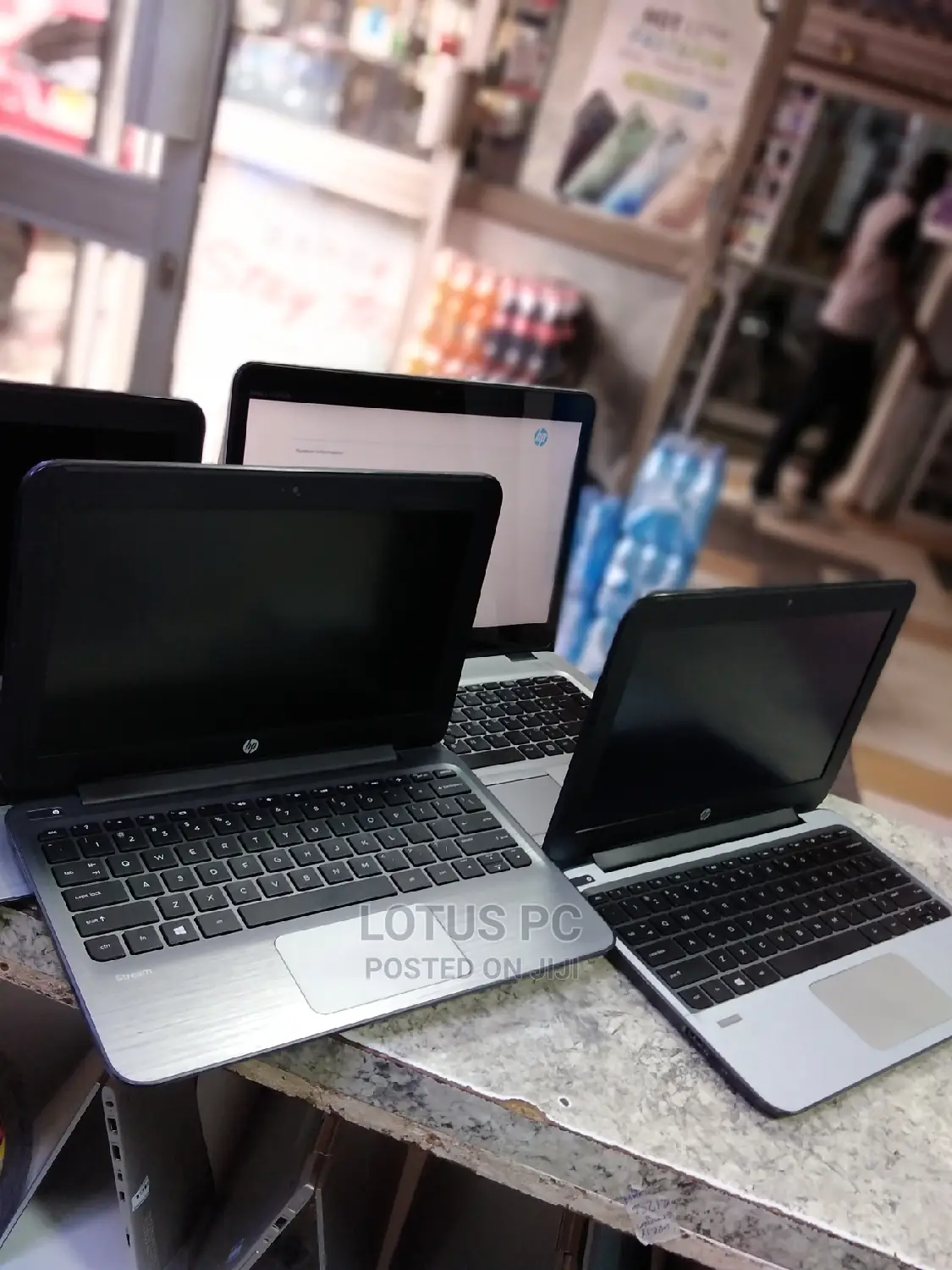 Laptop HP Stream Laptop 4GB Intel Celeron SSD 60GB