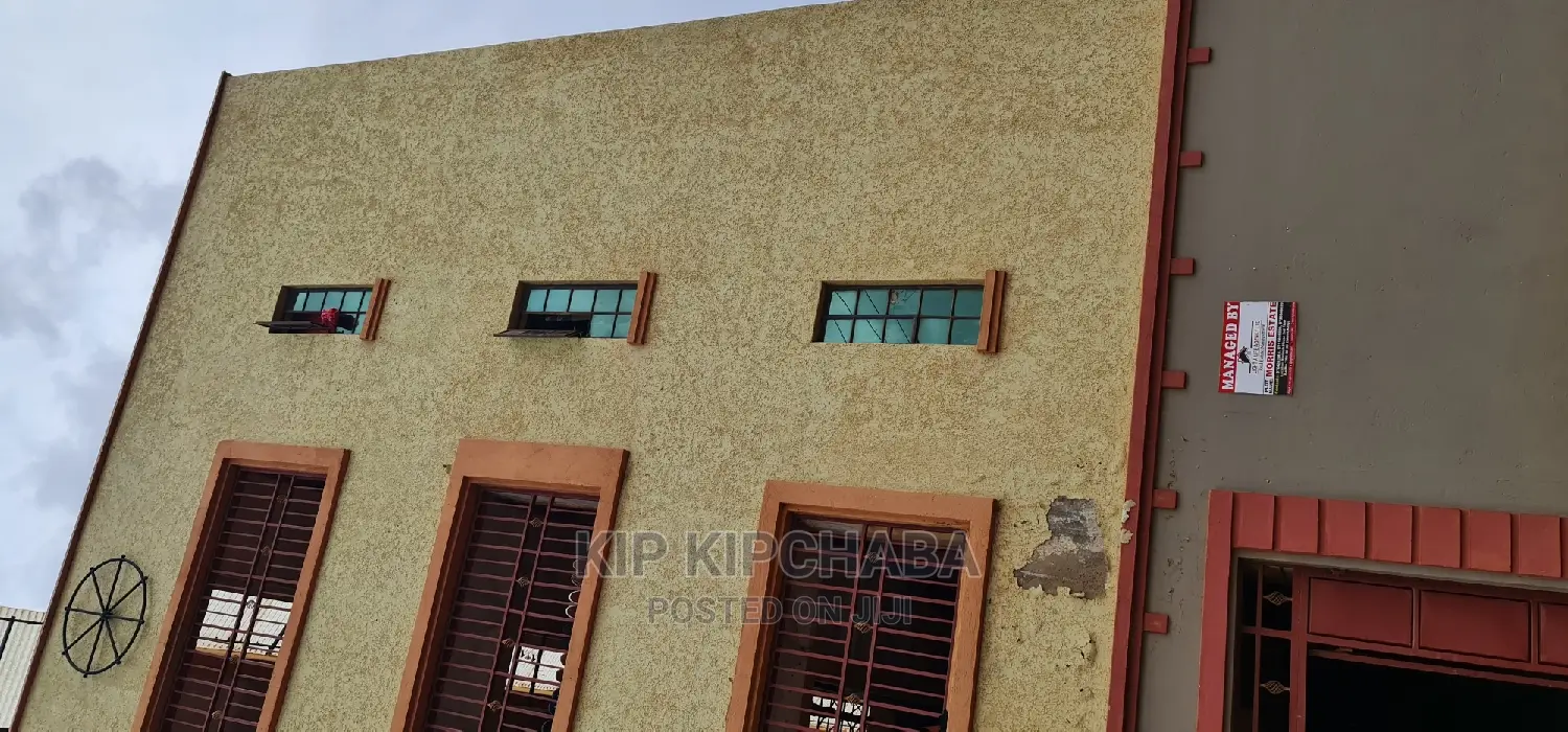 10bdrm Block of Flats in Juniorate for Sale