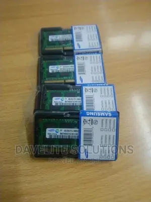 Samsung or Crucial 4GB DDR3 RAM