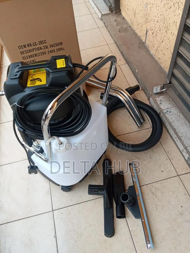 Electric., Commercial Vacuum Cleaner - main view