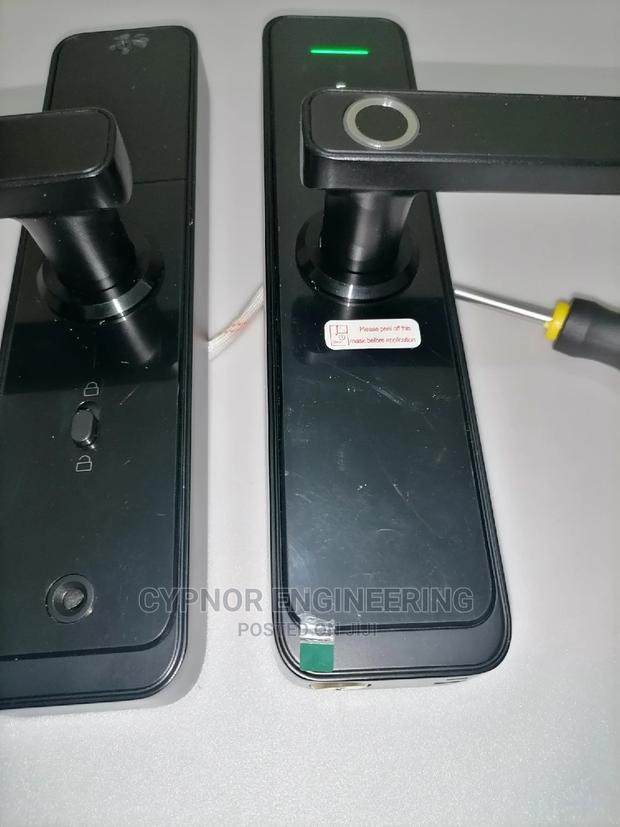 Biometric Control Locks for Bedrooms - main view