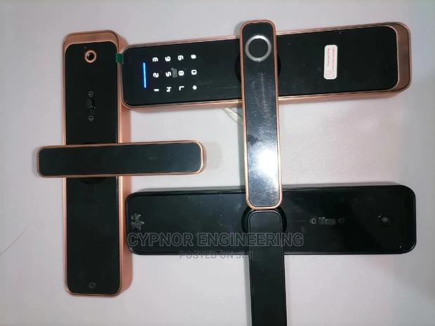 Biometric Smart Lock for Stores - main view