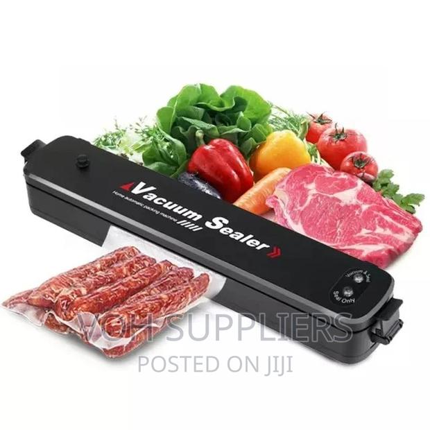 Automatic Food Sealant With A Vacuum
