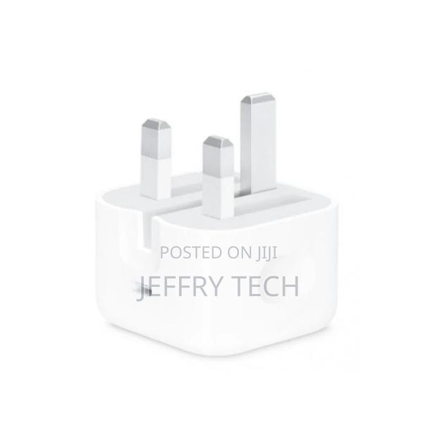 20W Fast Charging Main Adapter for iPhone 13 Pro - main view