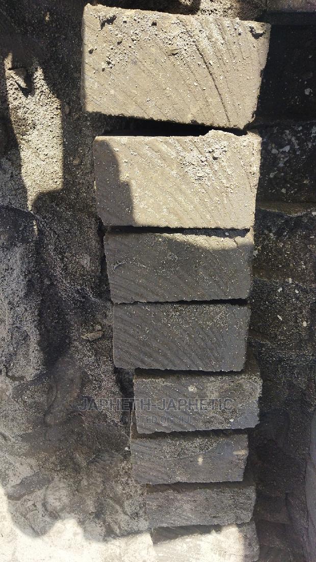Smooth Machine Cut Stones,*