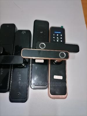 Bedrooms Biometric Smart Door Locks - thumbnail 2