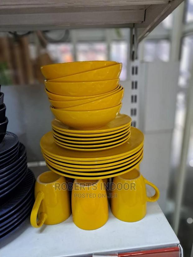 Yellow Classic Dinner Set - main view