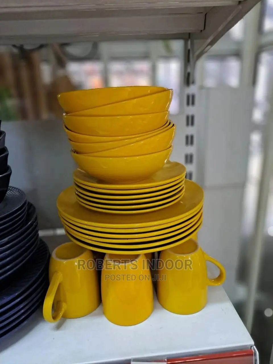 Yellow Classic Dinner Set